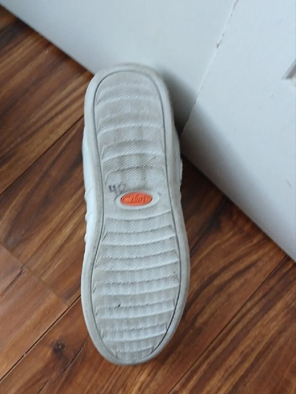 Mens 8.5  Lugz White  Low-Top Sneakers